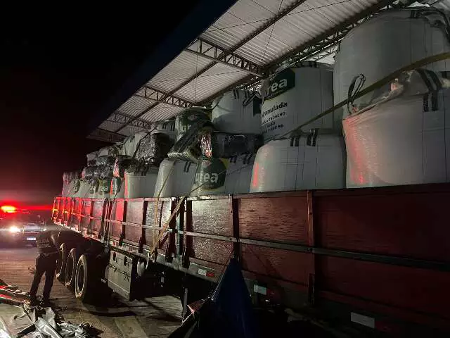 Caminhoneiro preso com 359 kg de drogas em Corumbá, 10 de janeiro