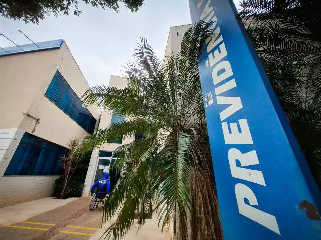 teto do INSS chega a R$ 8,4 mil